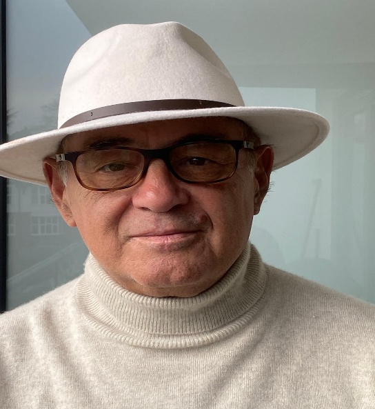 Mac Chakaveh